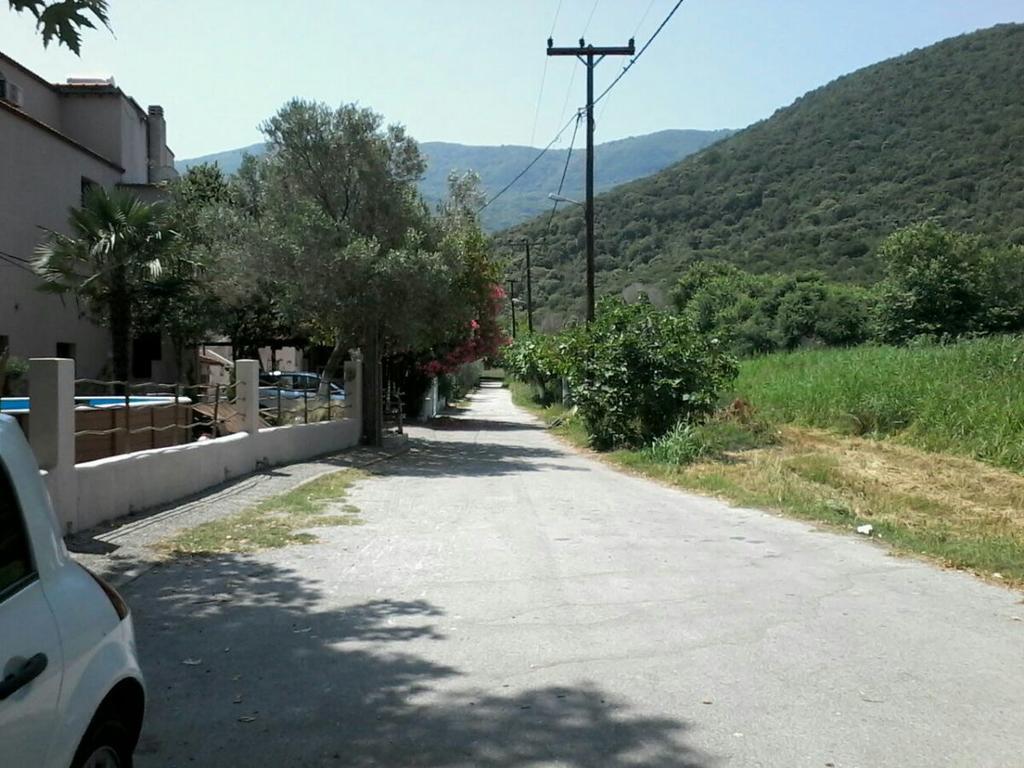 Garden Bungalow Valentina Stavros  Exterior photo